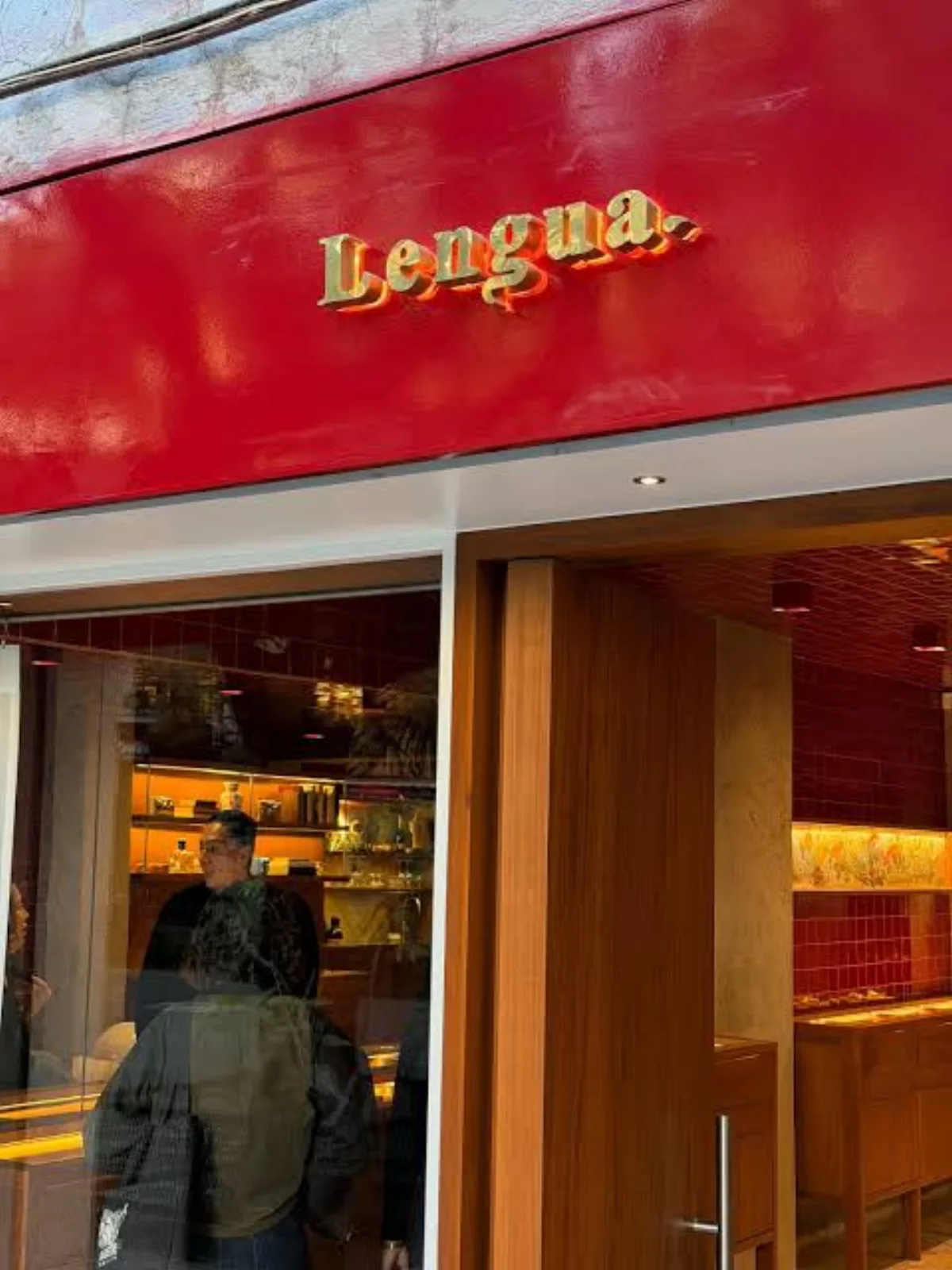 Lengua Concept storefront, Roma Norte